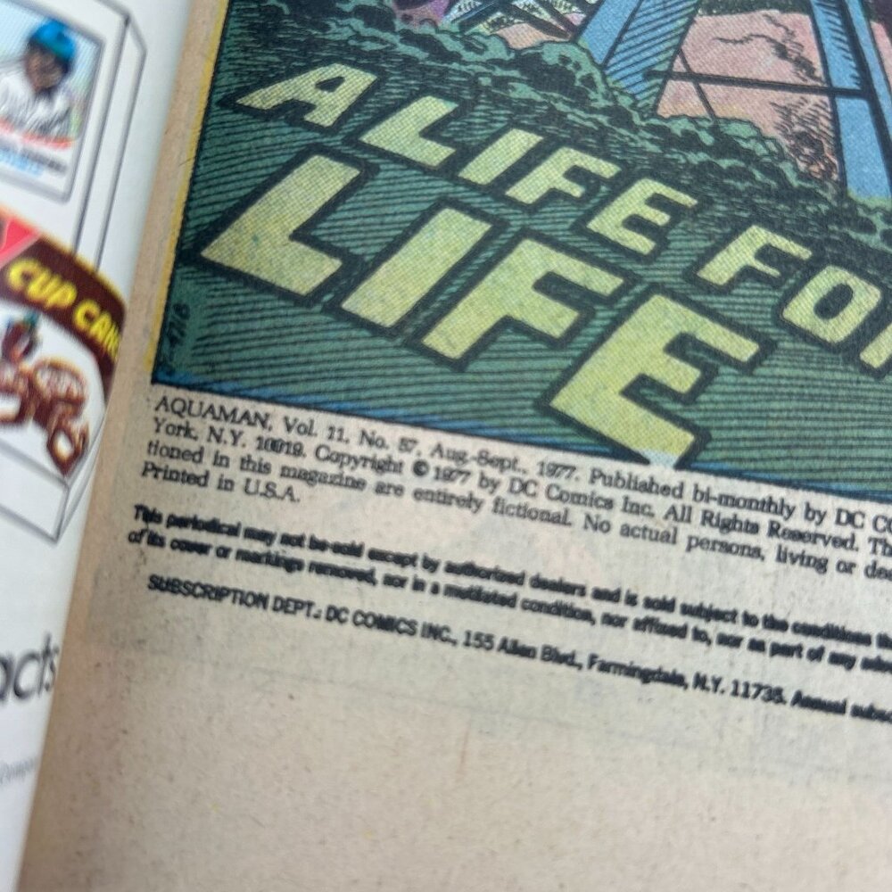 Aquaman #57 DC Comic Book 1977 - Picture 3 of 8